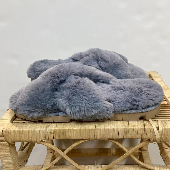 Secret Treasures Slippers, Size M (7-8), Gray Faux Fur, Slip-on Slides Hard Sole - Picture 4 of 7